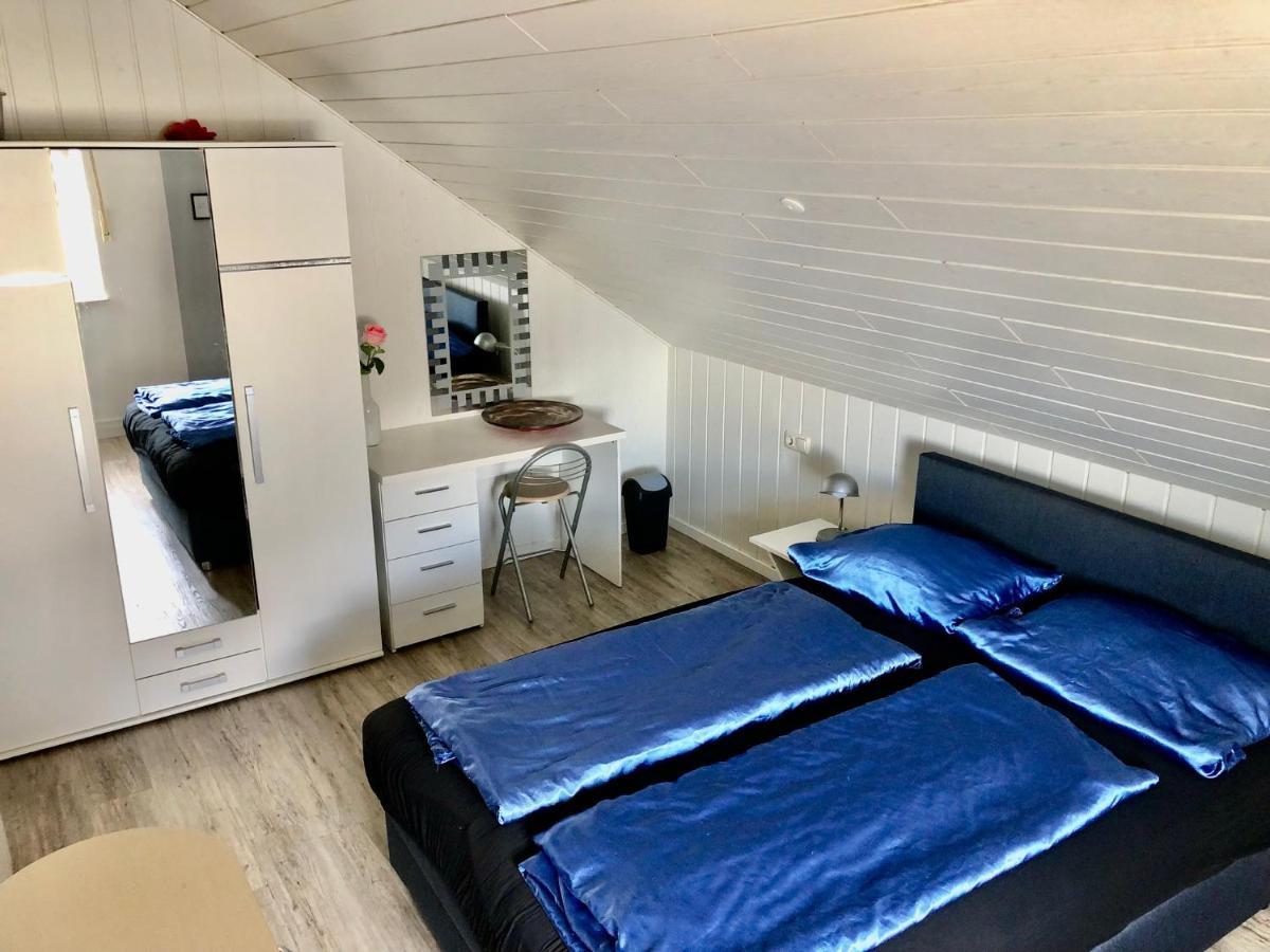 Gaestezimmer Beate Und Ferienwohnung Rheda Wiedenbrueck Luaran gambar